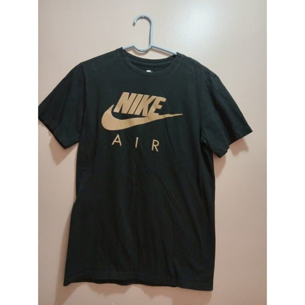 Nike T Shirt Black and Gold Size S